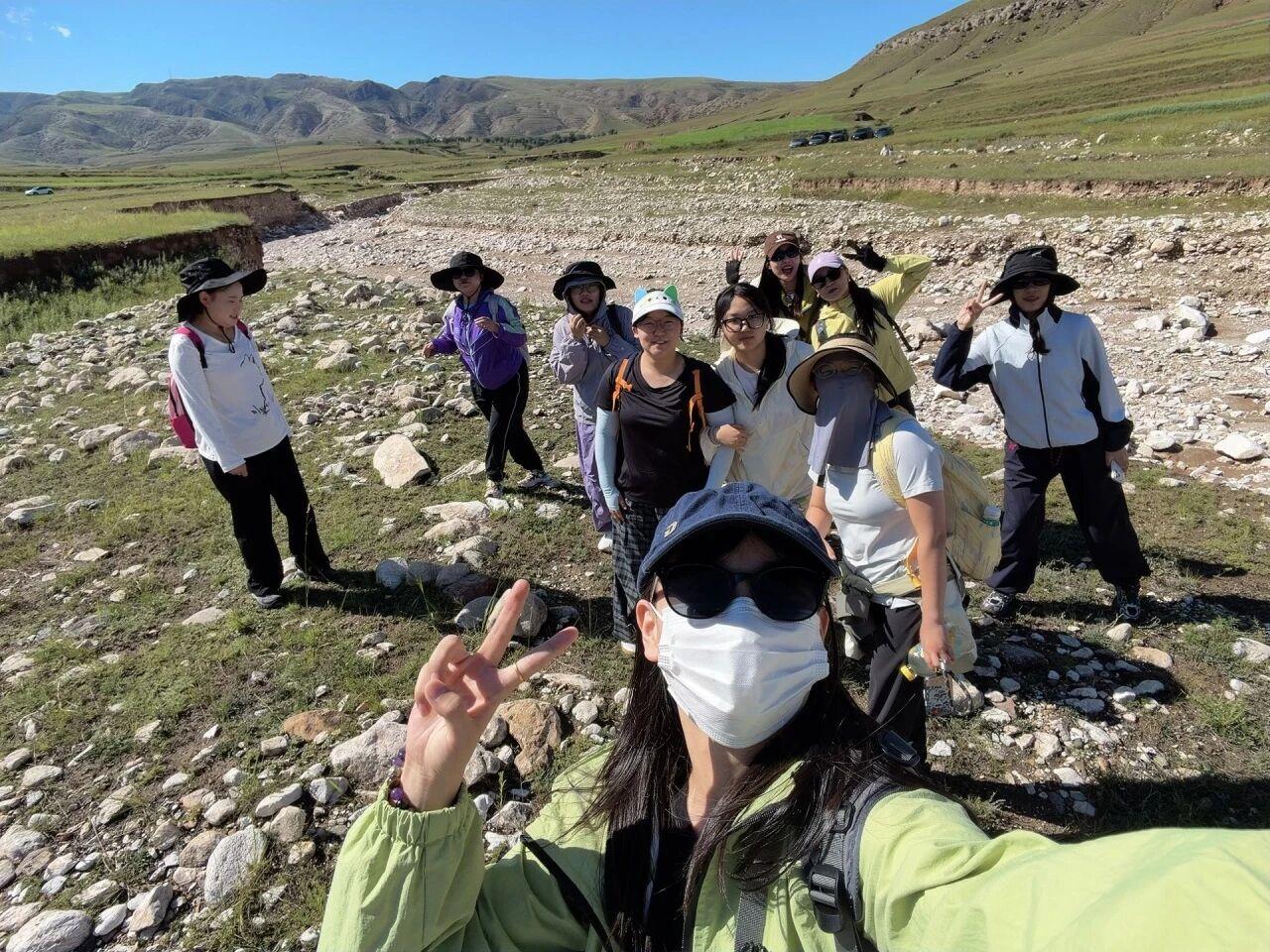 秋启山野 步履逐光｜盈科呼和浩特律所开启秋日首场徒步毅行